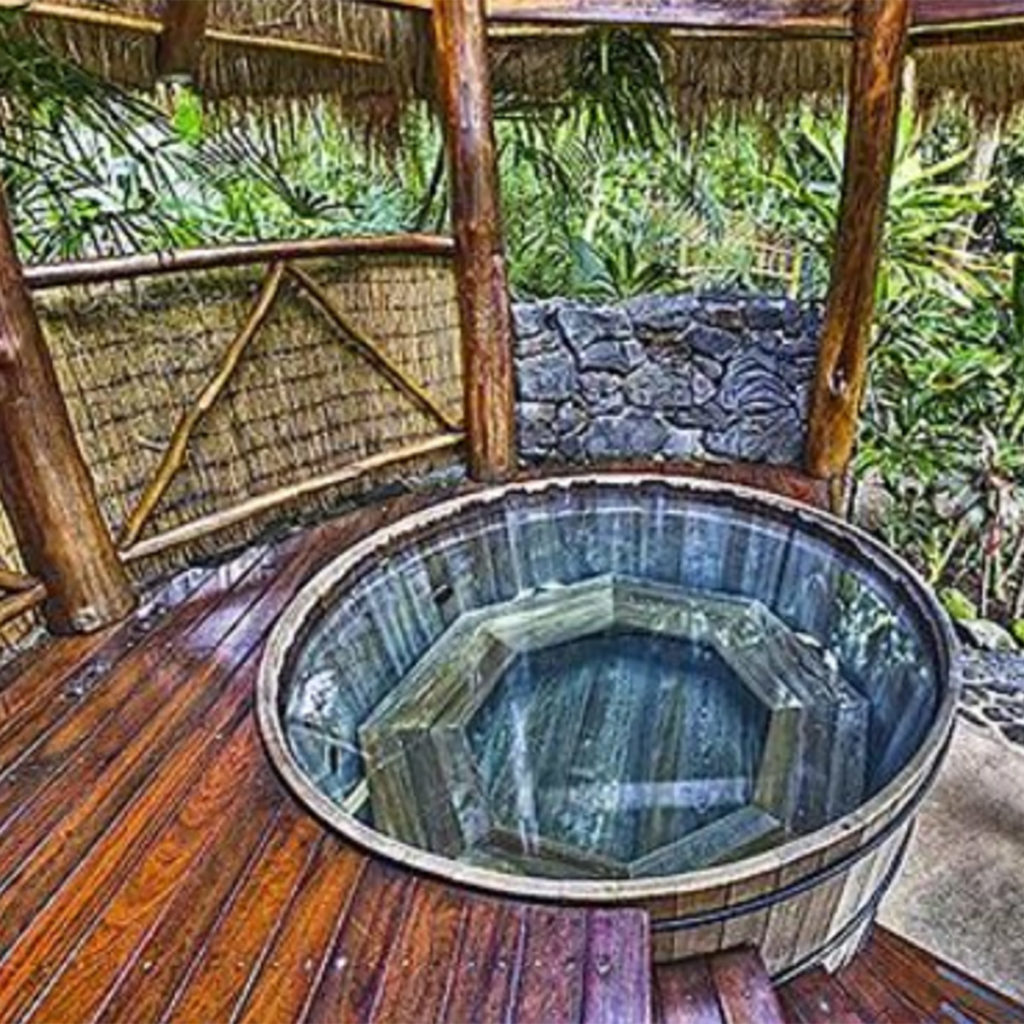 Mamalahoa Hot Tubs​